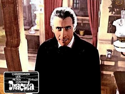 Christopher Lee als Graf Dracula