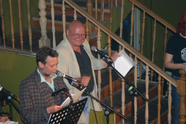 Detlef Bierstedt als Ger&auml;uschemacher ...